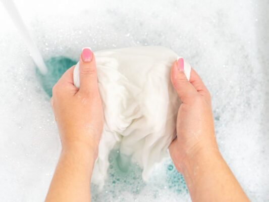 Giặt đồ cho trẻ sơ sinh