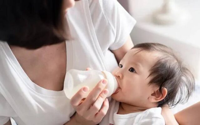cách chọn sữa phù hợp cho bé nhẹ cân
